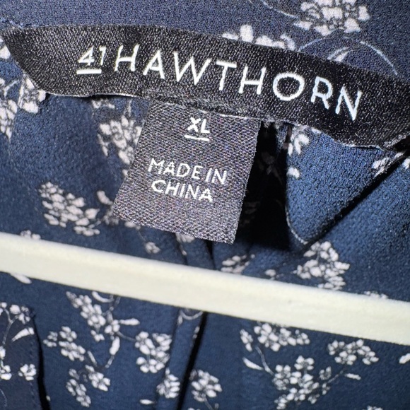 41 Hawthorn Morey Split Neck 3/4 Sleeve Blouse - Picture 3 of 5